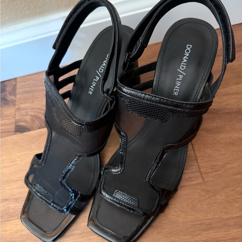 Donald J. Pliner Black Leather Strappy Block Heel Sandals